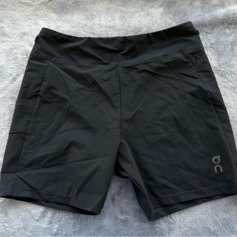 On Running Men's Black Performance Shorts